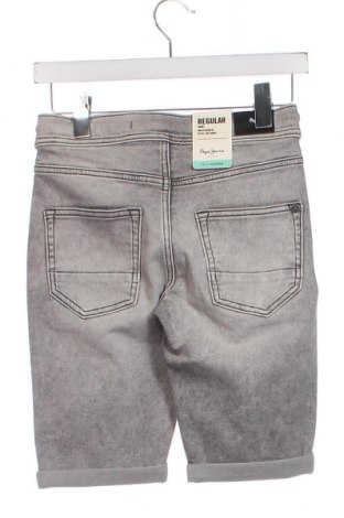 Detské krátke nohavice  Pepe Jeans, Veľkosť 9-10y/ 140-146 cm, Farba Sivá, Cena  35,05 €