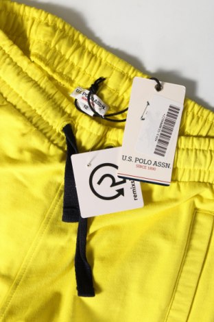 Детски къс панталон U.S. Polo Assn., Размер 12-13y/ 158-164 см, Цвят Жълт, Цена 68,00 лв.