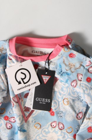 Детски комплект Guess, Размер 3-6m/ 62-68 см, Цвят Многоцветен, Цена 101,15 лв.