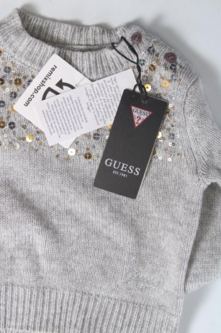 Παιδικό πουλόβερ Guess, Μέγεθος 3-6m/ 62-68 εκ., Χρώμα Γκρί, Τιμή 19,18 €