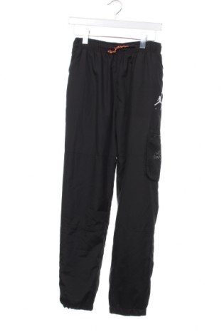 Pantaloni de trening, pentru copii Air Jordan Nike, Mărime 12-13y/ 158-164 cm, Culoare Negru, Preț 107,00 Lei