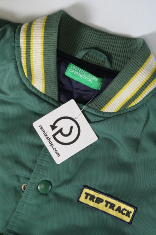 Dětská bunda  United Colors Of Benetton, Velikost 12-13y/ 158-164 cm, Barva Zelená, Cena  757,00 Kč