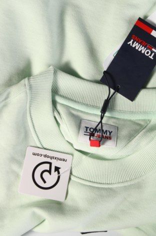 Pánske tričko  Tommy Jeans, Veľkosť L, Farba Zelená, Cena  63,97 €
