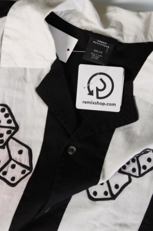 Мъжка риза Urban Outfitters, Размер XXS, Цвят Черен, Цена 23,10 лв.