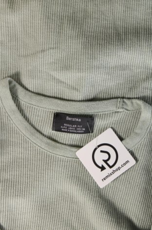 Pánské tričko  Bershka, Velikost S, Barva Zelená, Cena  173,00 Kč