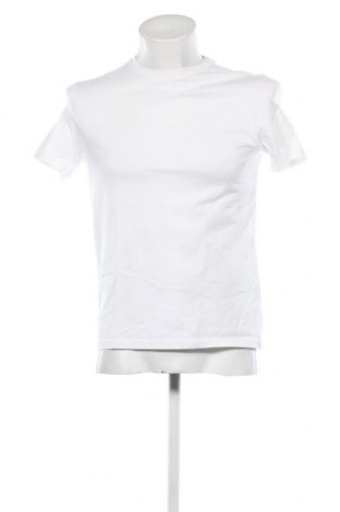 Мъжка тениска Guess, Размер S, Цвят Бял, Цена 77,00 лв.