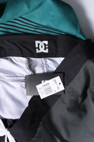 Męskie kąpielówki DC Shoes, Rozmiar L, Kolor Kolorowy, Cena 181,25 zł