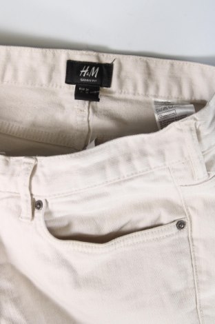 Мъжки дънки H&M, Размер M, Цвят Бежов, Цена 17,60 лв.