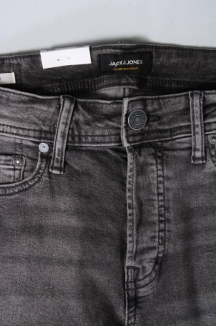 Herren Jeans Jack & Jones, Größe S, Farbe Grau, Preis 15,34 €