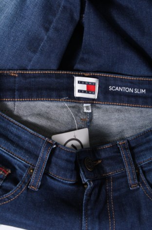 Мъжки дънки Tommy Jeans, Размер M, Цвят Син, Цена 91,80 лв.