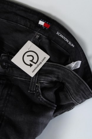 Ανδρικό τζίν Tommy Jeans, Μέγεθος L, Χρώμα Γκρί, Τιμή 76,76 €