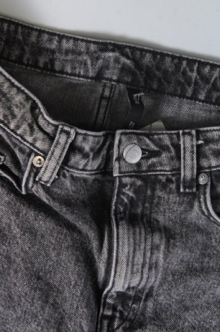 Herren Jeans Weekday, Größe S, Farbe Grau, Preis 5,85 €