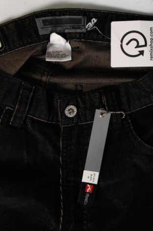 Pantaloni raiați de bărbați Rusty, Mărime M, Culoare Negru, Preț 166,23 Lei