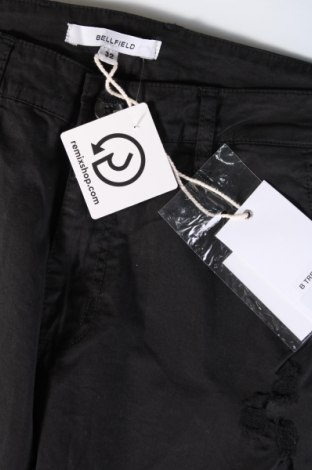Мъжки къс панталон Bellfield, Размер M, Цвят Черен, Цена 62,00 лв.
