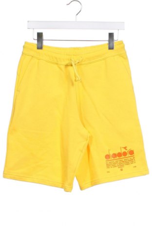 Мъжки къс панталон Diadora, Размер XS, Цвят Жълт, Цена 30,80 лв.