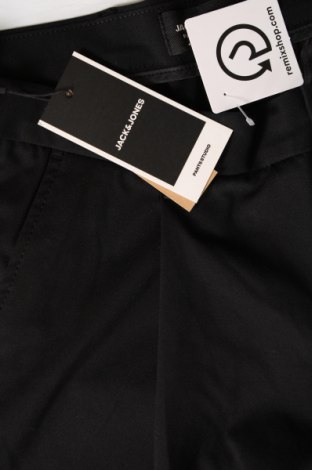 Мъжки къс панталон Jack & Jones, Размер L, Цвят Черен, Цена 62,00 лв.