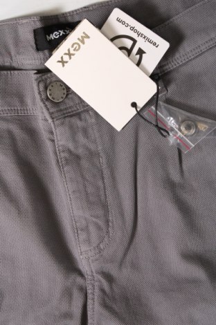 Ανδρικό κοντό παντελόνι Mexx, Μέγεθος L, Χρώμα Γκρί, Τιμή 31,96 €