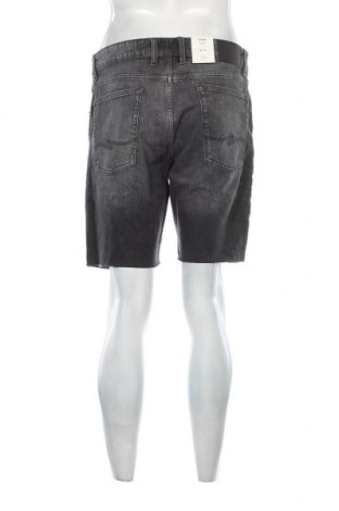Ανδρικό κοντό παντελόνι Q/S by S.Oliver, Μέγεθος M, Χρώμα Γκρί, Τιμή 31,96 €