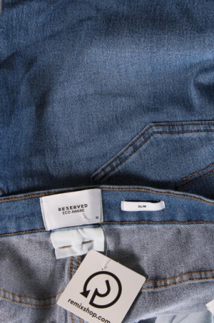 Мъжки къс панталон Reserved, Размер L, Цвят Син, Цена 46,65 лв.