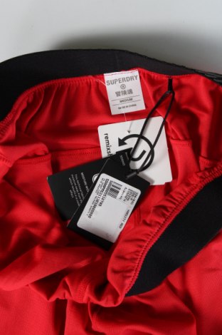 Ανδρικό κοντό παντελόνι Superdry, Μέγεθος M, Χρώμα Κόκκινο, Τιμή 9,38 €