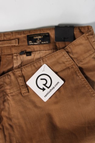 Pantaloni scurți de bărbați Superdry, Mărime L, Culoare Maro, Preț 253,29 Lei