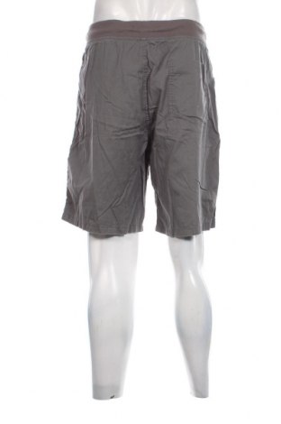 Мъжки къс панталон Terranova, Размер M, Цвят Сив, Цена 25,00 лв.