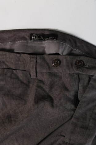 Мъжки панталон H.E. By Mango, Размер L, Цвят Сив, Цена 6,15 лв.