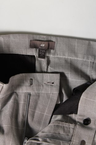 Pánske nohavice  H&M, Veľkosť S, Farba Sivá, Cena  3,29 €