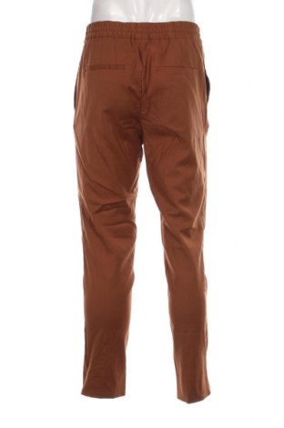 Pantaloni de bărbați J.Lindeberg, Mărime L, Culoare Maro, Preț 93,01 Lei