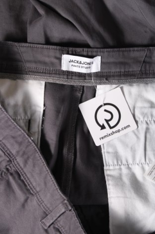 Мъжки панталон Jack & Jones, Размер L, Цвят Сив, Цена 18,60 лв.