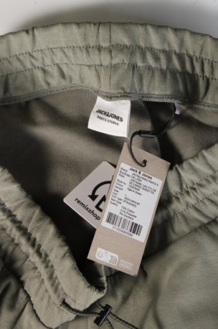 Мъжки панталон Jack & Jones, Размер L, Цвят Зелен, Цена 93,00 лв.