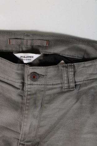 Ανδρικό παντελόνι Jack & Jones, Μέγεθος M, Χρώμα Γκρί, Τιμή 47,94 €