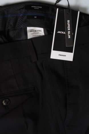 Ανδρικό παντελόνι Jack & Jones PREMIUM, Μέγεθος M, Χρώμα Μαύρο, Τιμή 9,59 €