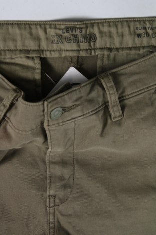 Pánske nohavice  Levi's, Veľkosť S, Farba Zelená, Cena  72,16 €