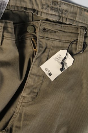 Ανδρικό παντελόνι Levi's, Μέγεθος M, Χρώμα Πράσινο, Τιμή 72,16 €