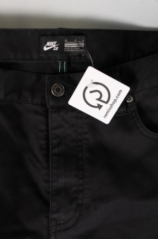 Pánske nohavice  Nike, Veľkosť M, Farba Čierna, Cena  31,71 €