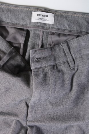 Мъжки панталон Only & Sons, Размер M, Цвят Сив, Цена 7,54 лв.