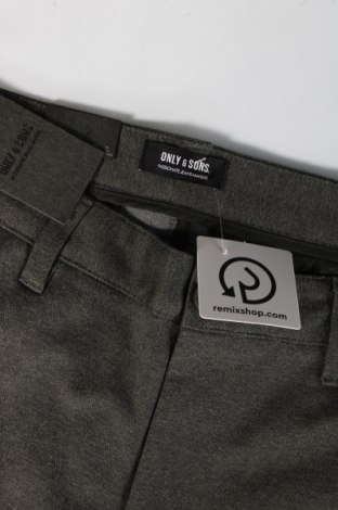 Мъжки панталон Only & Sons, Размер L, Цвят Зелен, Цена 11,96 лв.