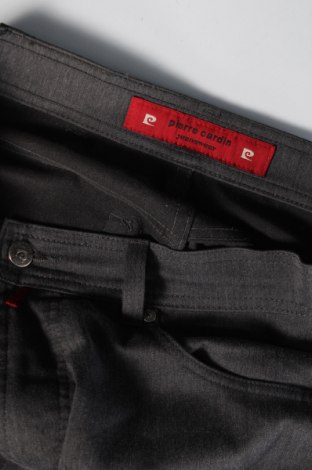 Pantaloni de bărbați Pierre Cardin, Mărime M, Culoare Gri, Preț 203,95 Lei