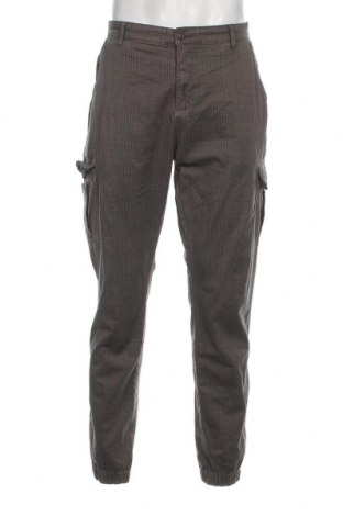 Pantaloni de bărbați Urban Classics, Mărime 3XL, Culoare Maro, Preț 151,97 Lei