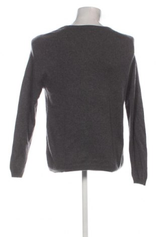 Мъжки пуловер Royal Class, Размер M, Цвят Сив, Цена 29,00 лв.