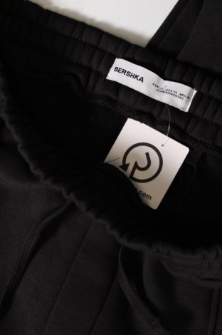 Ανδρικό αθλητικό παντελόνι Bershka, Μέγεθος XL, Χρώμα Μαύρο, Τιμή 23,71 €
