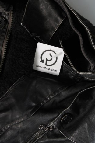 Pánska bunda , Veľkosť M, Farba Čierna, Cena  8,22 €