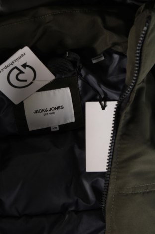 Ανδρικό μπουφάν Jack & Jones, Μέγεθος XS, Χρώμα Πράσινο, Τιμή 22,27 €