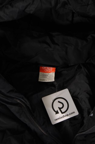 Ανδρικό μπουφάν Nike, Μέγεθος M, Χρώμα Μαύρο, Τιμή 72,28 €