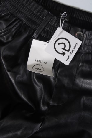 Kalhoty pro těhotné  Bershka, Velikost XS, Barva Černá, Cena  147,00 Kč