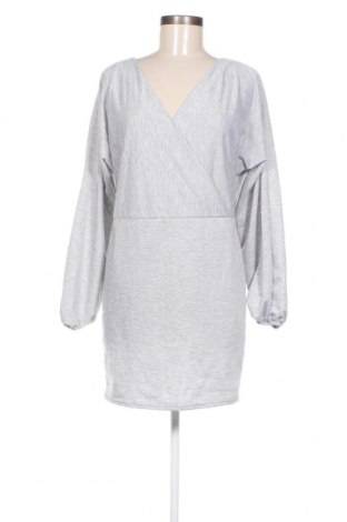 Kleid, Größe L, Farbe Grau, Preis 8,07 €