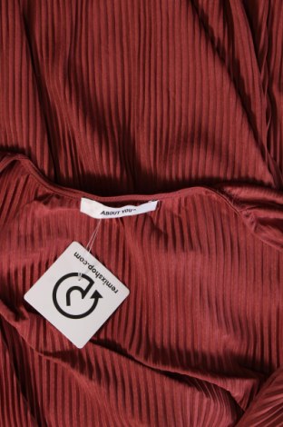 Šaty  About You, Veľkosť XL, Farba Červená, Cena  17,58 €