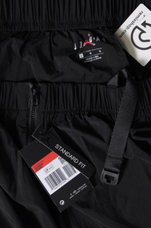 Kleid Air Jordan Nike, Größe L, Farbe Schwarz, Preis 68,04 €