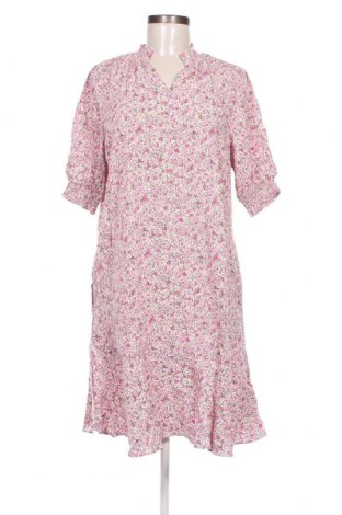 Kleid Free Quent, Größe S, Farbe Mehrfarbig, Preis 55,67 €
